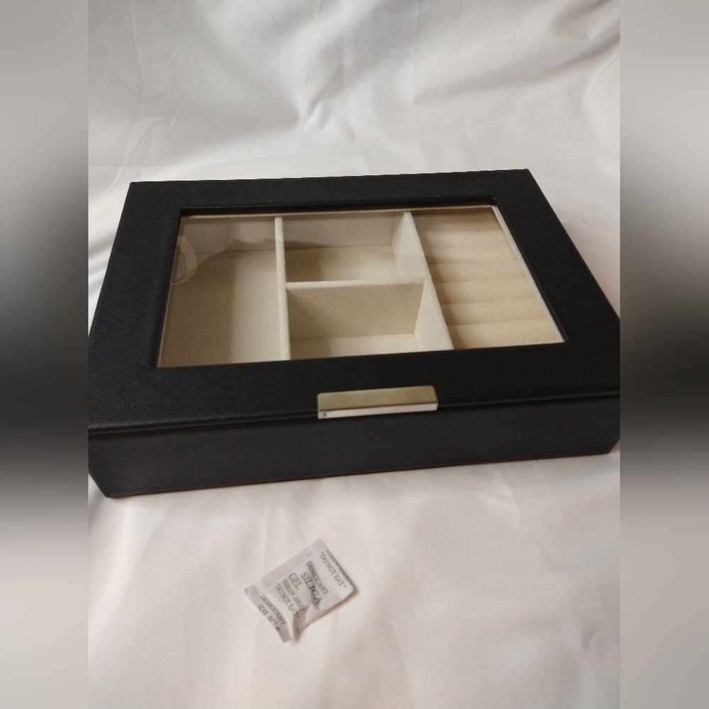 New Leather Jewelry Organizer Box
